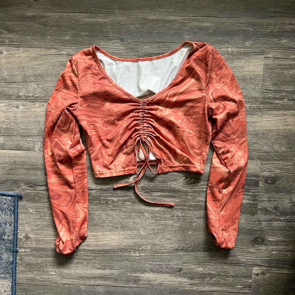 SHEIN long sleeve crop top marble pattern